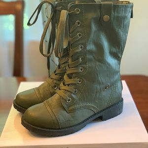 Brand New Women’s Boots